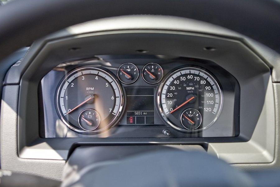  Dodge Ram 1500 RT 2009 года  (фото 18 из 30)